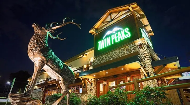 Twin Peaks Restaurants #1 among casual dining brands